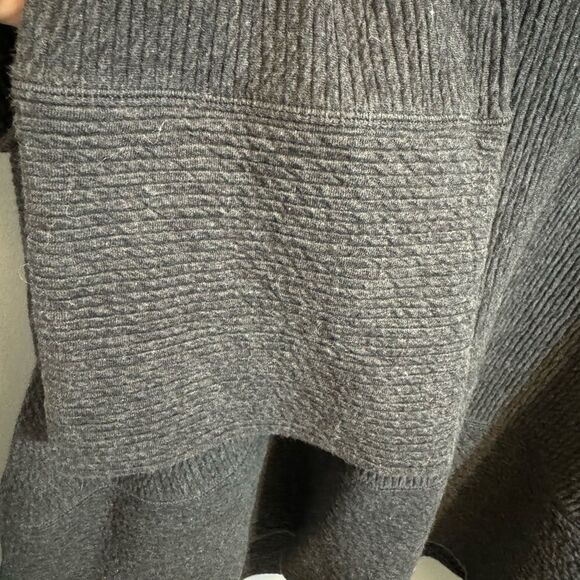 Lululemon Retreat Yourself Pullover - Picture 5 of 8